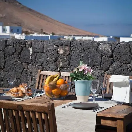 Andy Lanzarote Βίλα *